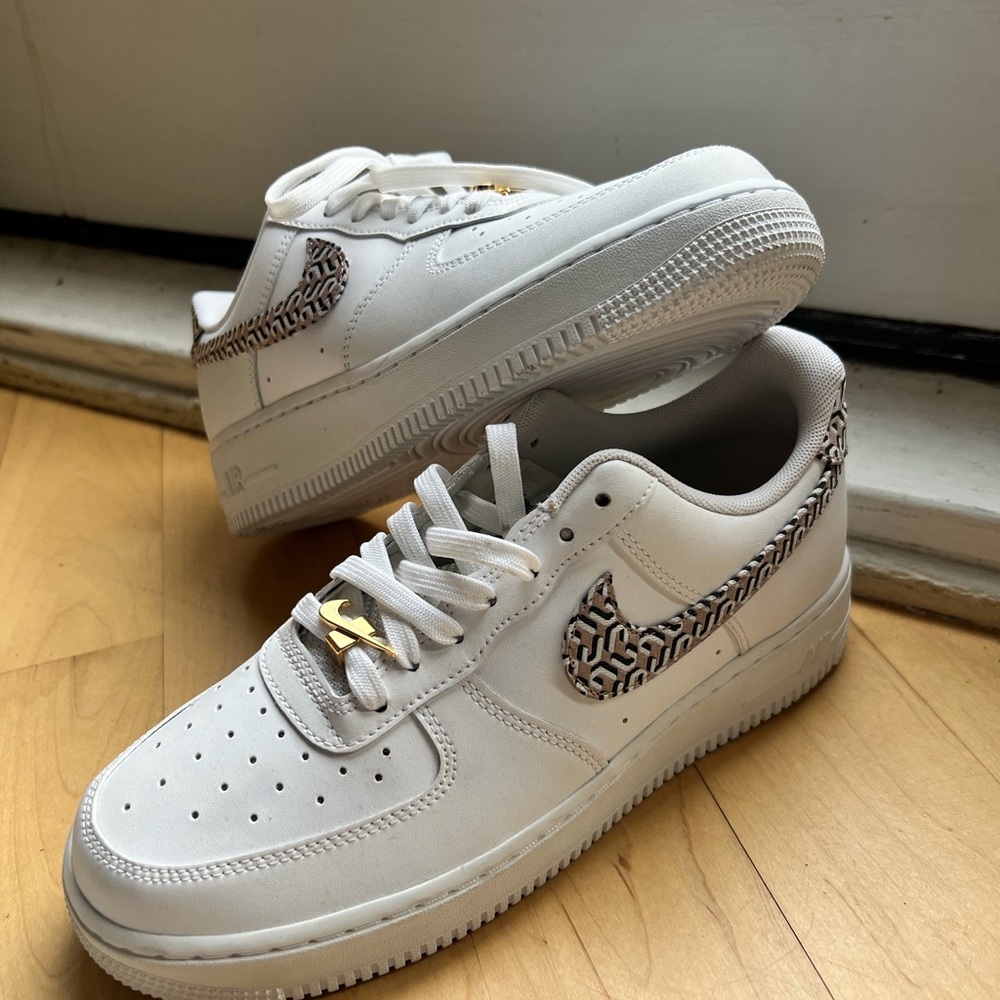 Nike White Sneakers with Patterned Detail